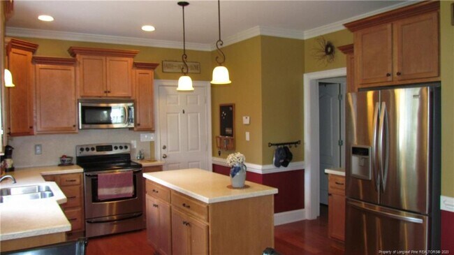 Building Photo - 2608 Plum Ridge Rd
