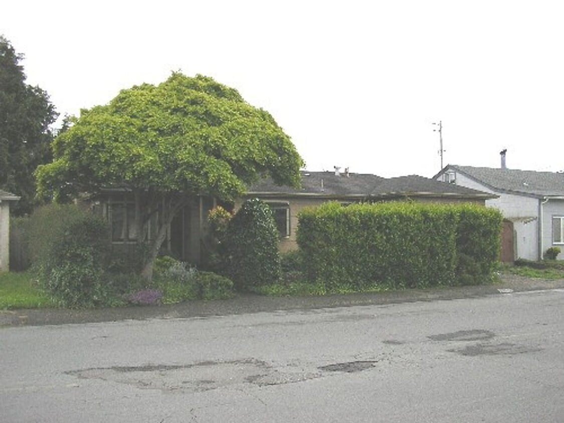 1130 Villa Way Unit 1130, Arcata, CA 95521 Room for Rent in Arcata