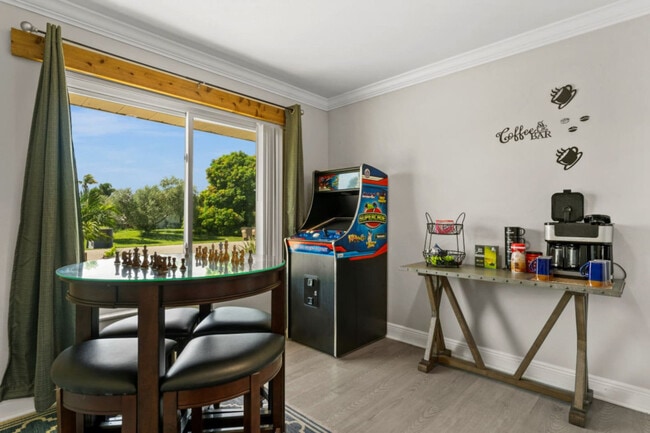 Building Photo - 1019 SE 40th St