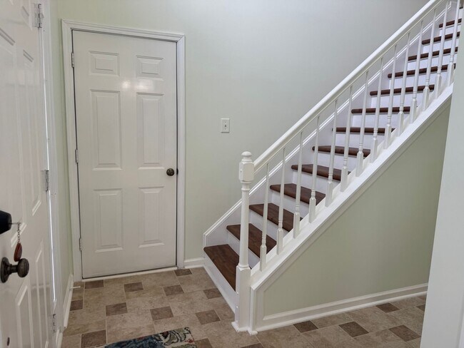 Foto del edificio - Four Bedroom Home in Curtis Pond