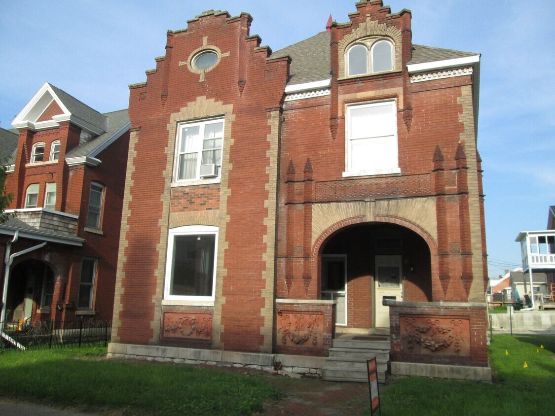 Primary Photo - 208 S. 12th St.