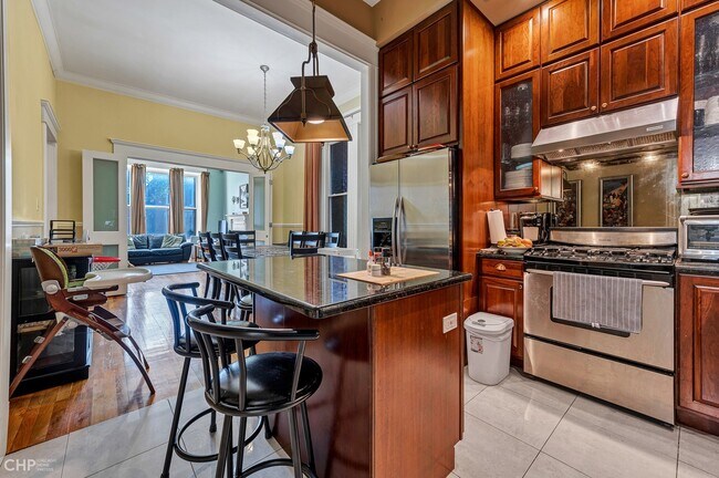 Kitchen - 912 S Bell Ave