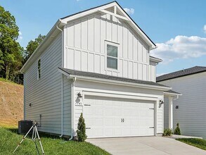 Building Photo - 1741 Flora Grv