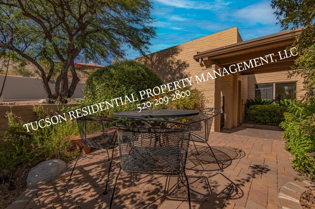 Building Photo - 5084 N Camino Del Lazo
