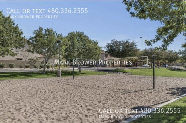 Foto del edificio - 4450 E Oxford Ln