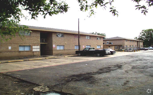 Orchard Hills Apartments Garland Tx