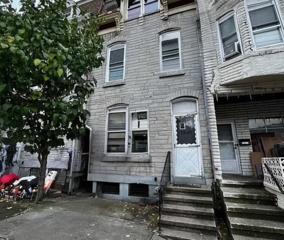 Building Photo - 1848 Perkiomen Ave