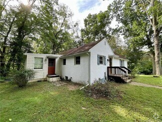 Building Photo - 295 Mulberry Rd