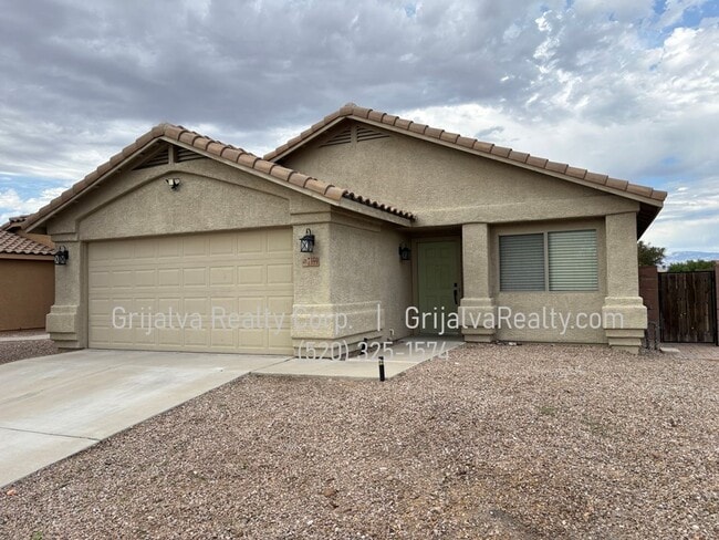 4-Bedroom, 2 Bath House in Sycamore Park (... - 4-Bedroom, 2 Bath House in Sycamore Park (...