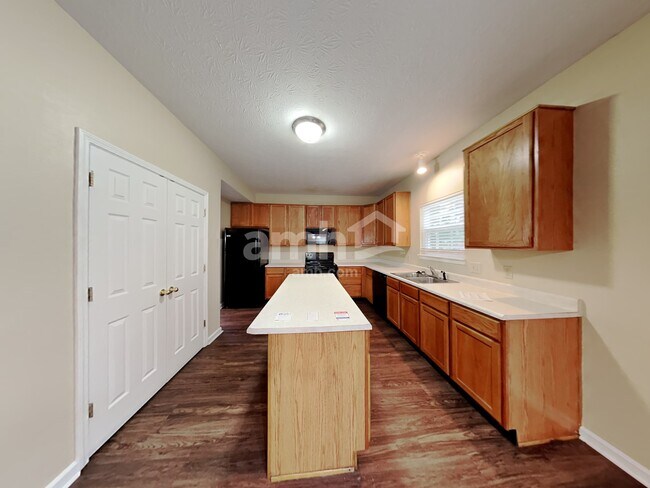 Foto del edificio - 796 Flying Sun Dr