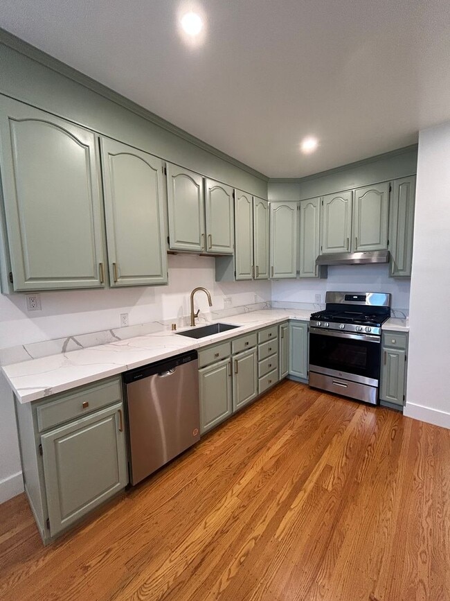 Building Photo - 3244 Balboa St