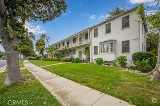 Building Photo - 836 E Carson St