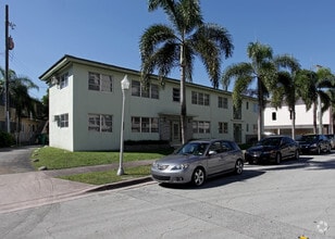 Building Photo - 130 Santillane Ave
