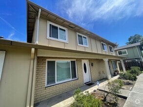 Building Photo - 35 Fountainhead Ct