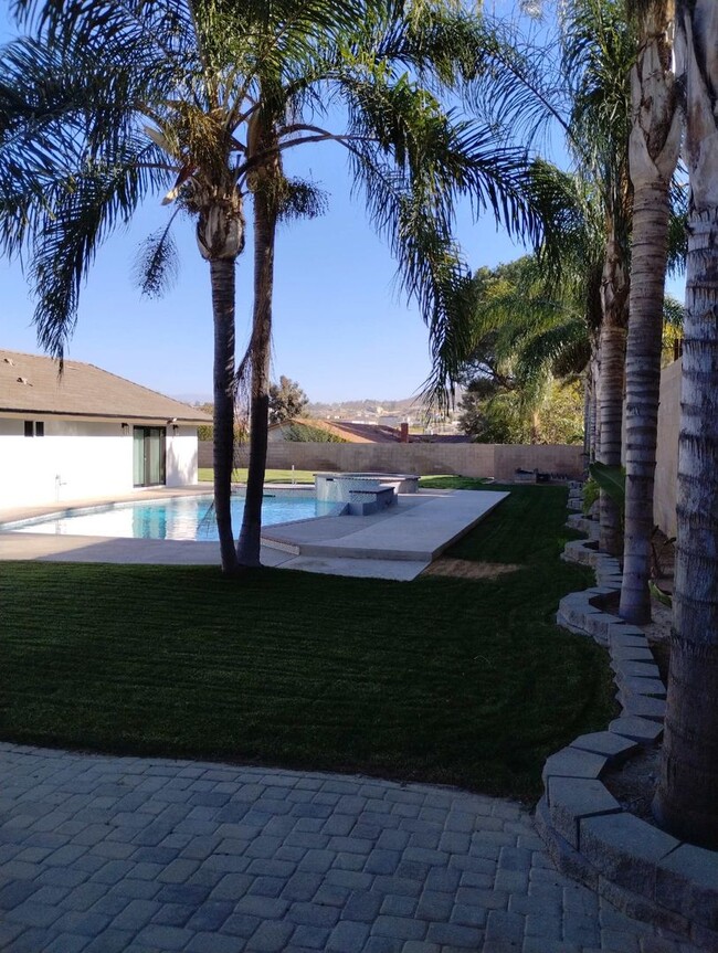 Foto del edificio - Beautiful 4 bedroom home in Woodcrest with...