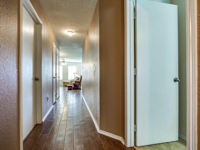 Foto del edificio - 3622 Teal Ln