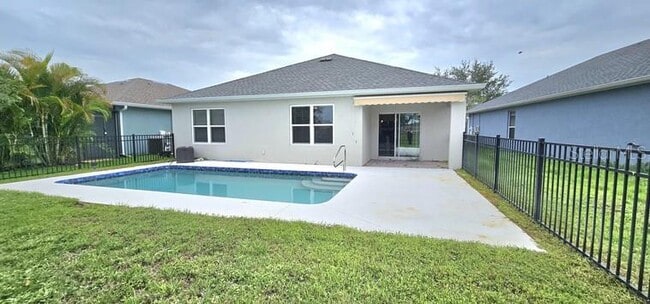Building Photo - 28202 Arrowhead Cir