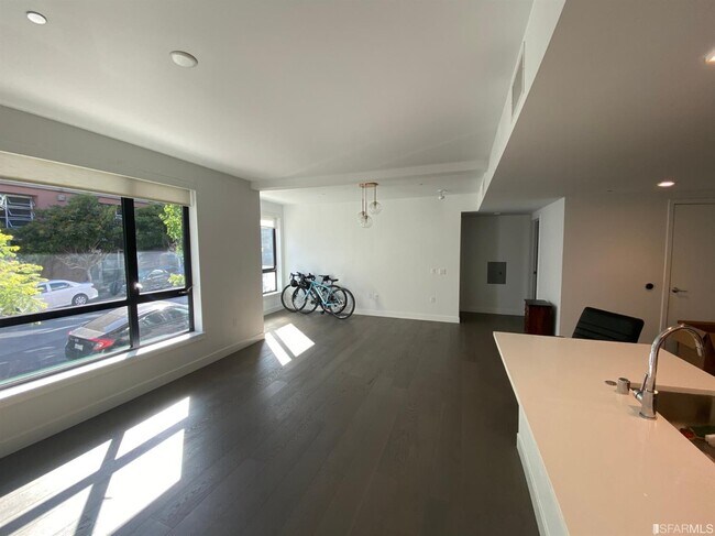 Foto del edificio - 1300 22nd St