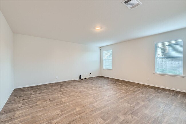 Building Photo - Brand new build, First time rental!  Immed...