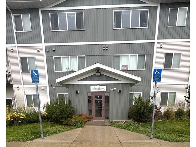 Foto del edificio - 1901 Pirate Dr