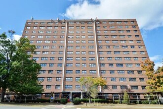 Building Photo - 1225 John F. Kennedy Blvd