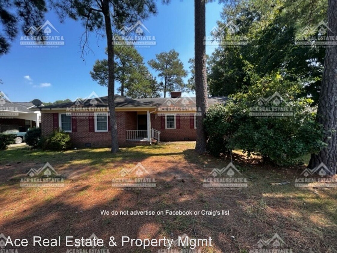 3 br, 2 bath House 622 Garfield Drive House Rental in Fayetteville