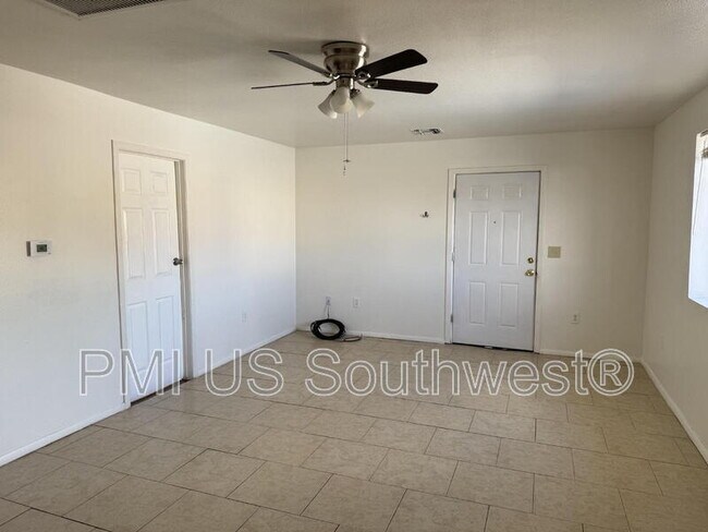 Building Photo - 352 Rio Grande Ct