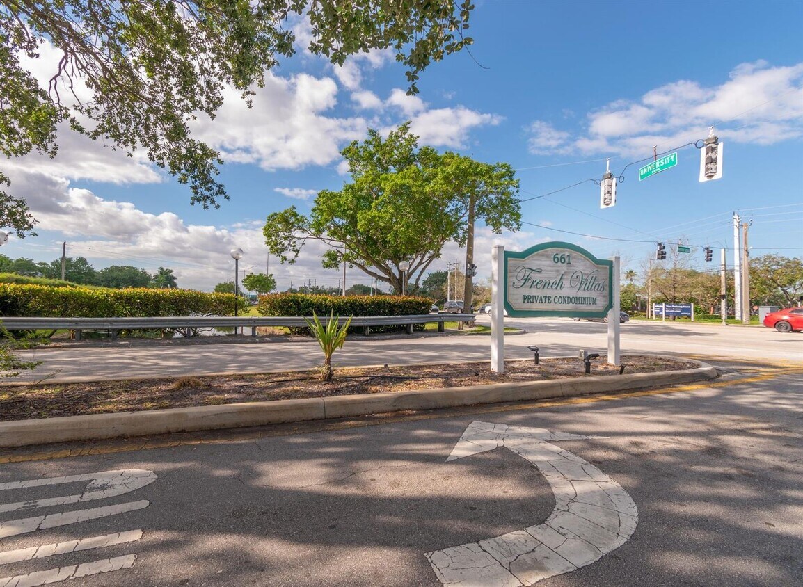 Foto principal - 7980 N French Dr