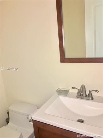 Building Photo - 3801 S Ocean Dr  5G