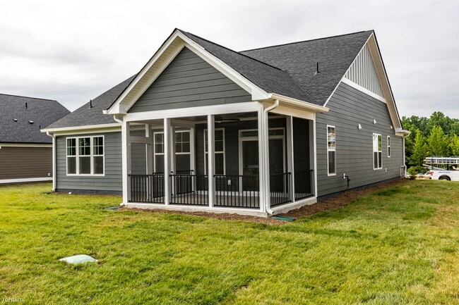 Foto del edificio - 3 br, 2 bath House - 143 Red Pine Drive