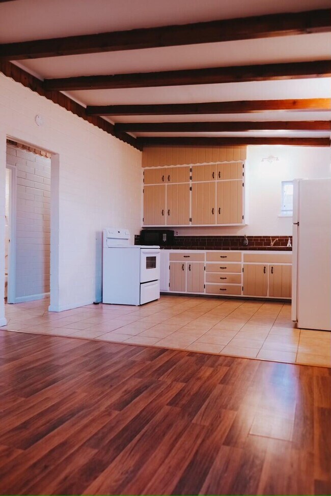 Foto del edificio - 417 Schulte Rd NW