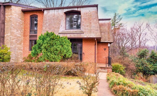 Building Photo - 4938 Herkimer St