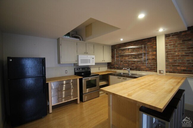 Foto del edificio - 13 Thompson St