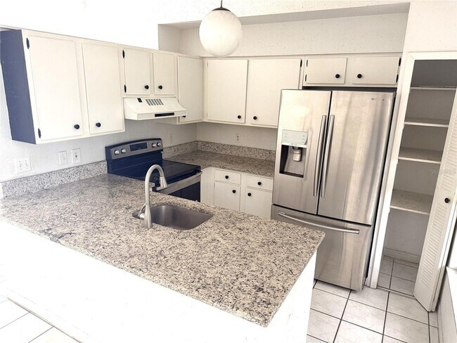 Foto del edificio - 745 Whitewood Dr