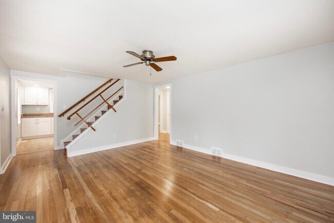 Building Photo - 4 Buttonwood Ave