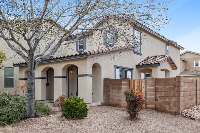 Foto del edificio - 2716 N Saramano Ln