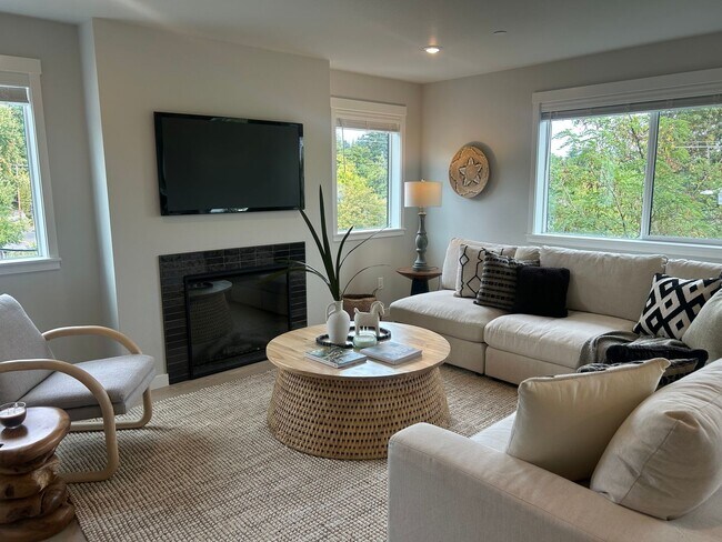 Foto del edificio - Brand-New 3BD Home in Camas — Move-In Ready!