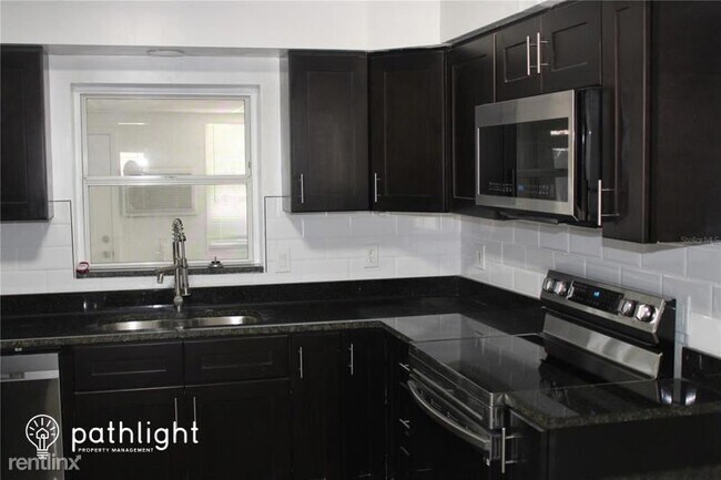Foto del edificio - 3 br, 2 bath House - 2361 67Th Avenue S UNIT