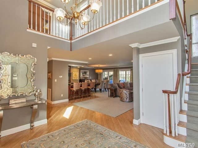 Foto principal - 126 Country Club Dr