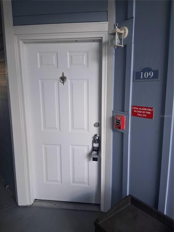 Foto del edificio - 2561 Grassy Point Dr