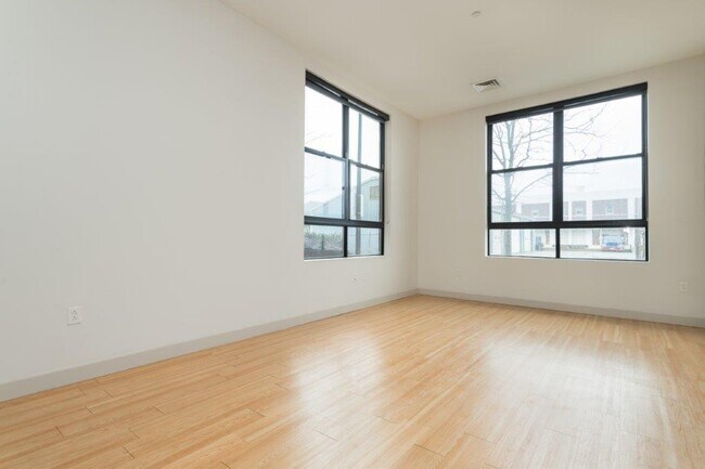 Foto del edificio - 320 D St