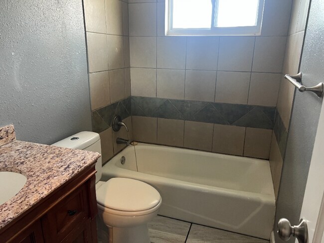 Foto del edificio - 3112 N 51st Terrace