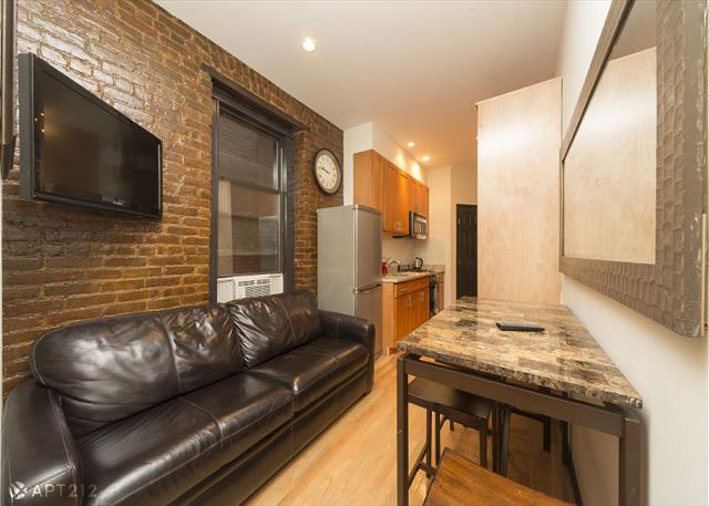 Primary Photo - 167 Mott St