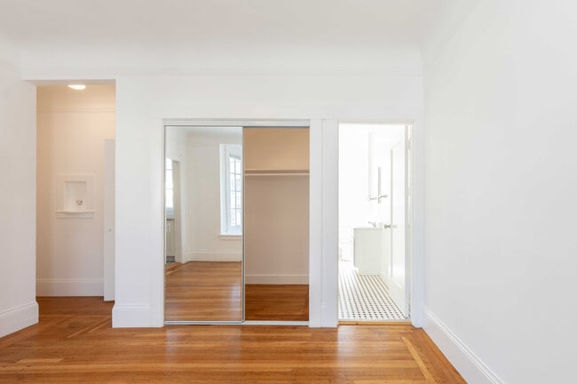 Foto del edificio - 3017 22nd St