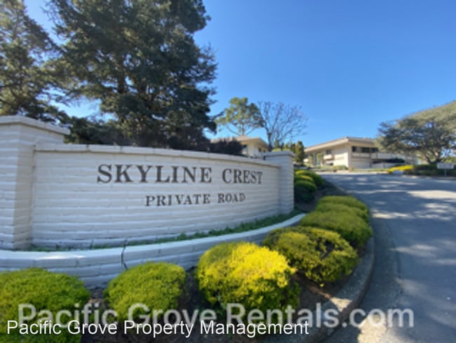 Building Photo - 3 br, 3 bath House - 54 Skyline Crest