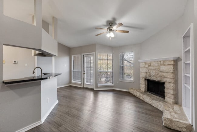 Foto del edificio - 6804 N Capital of Texas Hwy