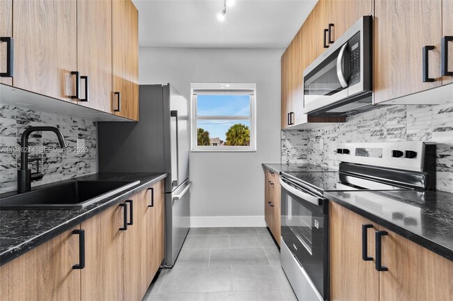 Foto del edificio - 2363 NW 15th St