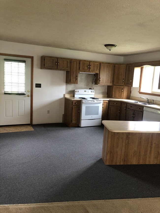 639 Old Route 51 Rd Unit B, Waltersburg, Pa 15488 - Apartments In 