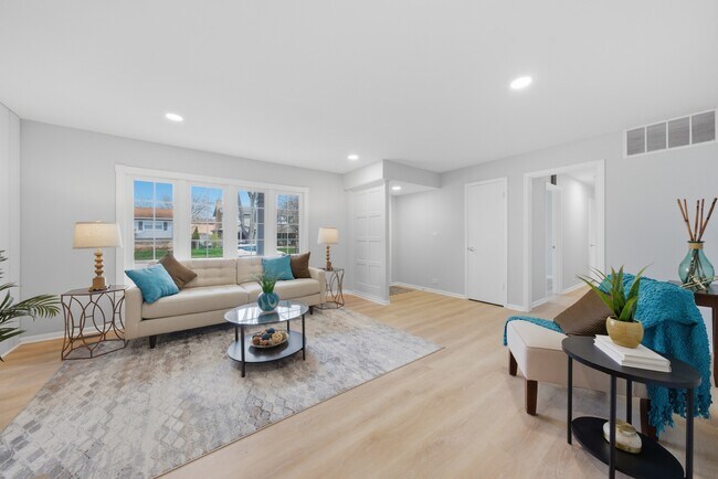 Foto del edificio - 593 Bristol Ln