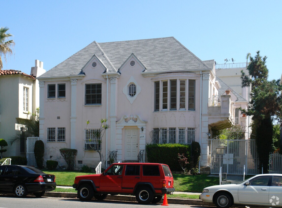 Foto del edificio - 244 S Lasky Dr